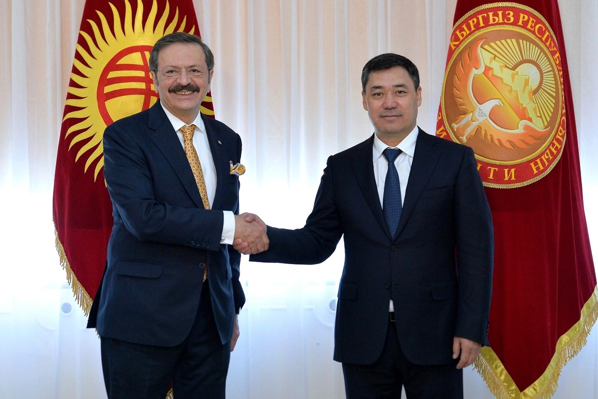 Son dakika haberleri... Caparov, Türk işadamlarını Kırgızistan\'a yatırıma çağırdı