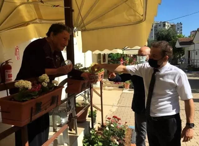 Huzurevi sakinleri bayramda unutulmadı