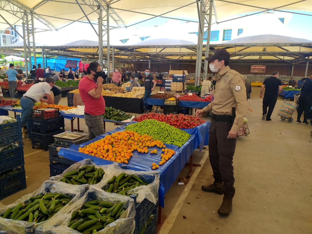Kısıtlamaların son günlerinde Uşak\'ta denetlemeler devam ediyor