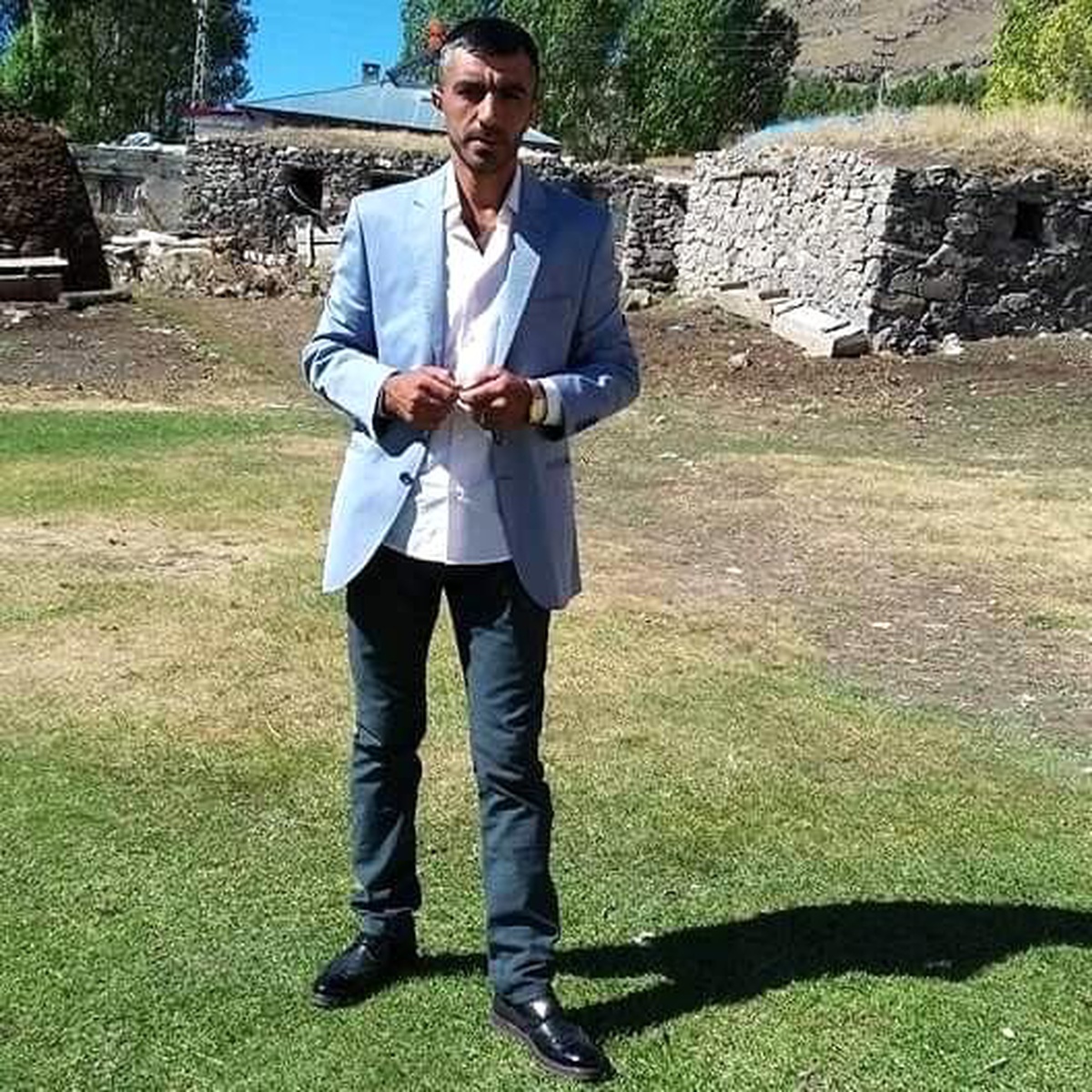Son dakika 3. sayfa: Komşularını silahla öldüren zanlı tutuklandı