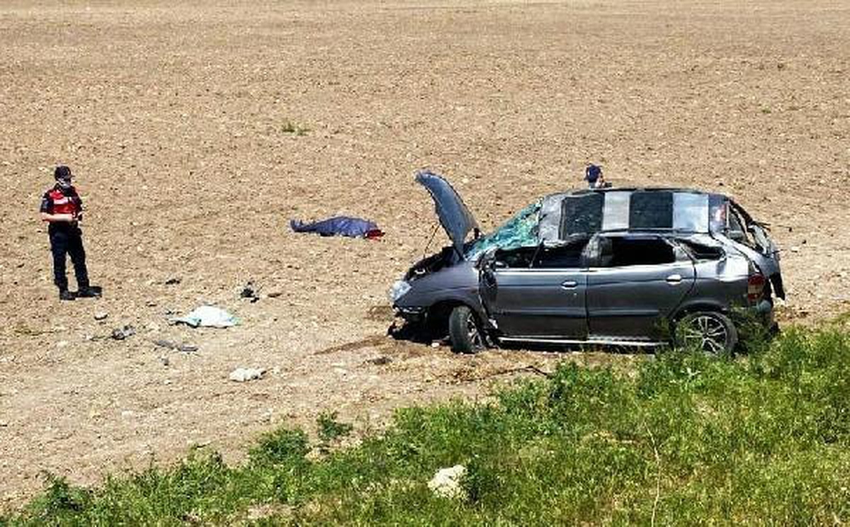 Takla atan otomobilin sürücüsü hayatını kaybetti