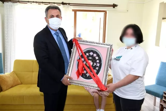 Vali Elban, bayramda şehit ve kimsesiz çocukların babası oldu