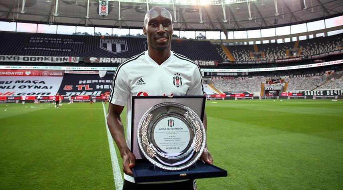 38 yaşındaki Atiba Hutchinson, tarihe adını altın harflerle yazdırdı