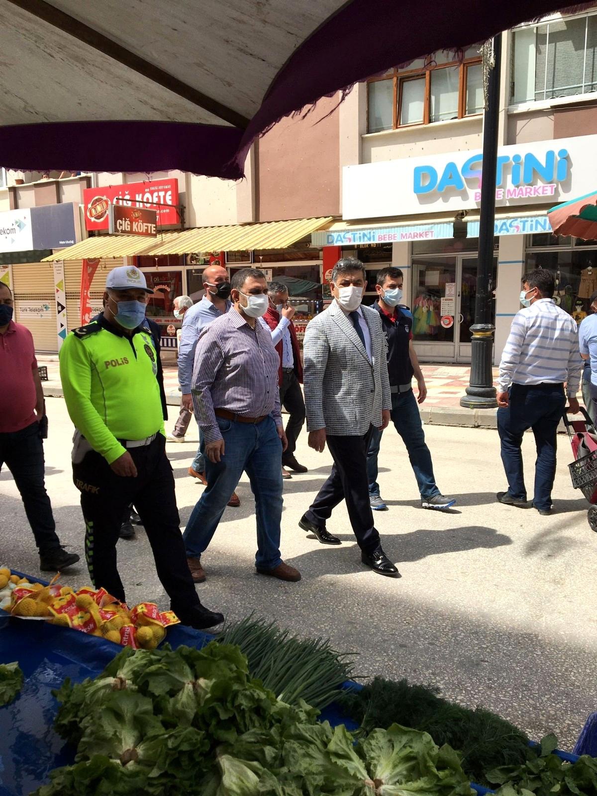 Başkan Vekili Yurt, pazarlarda inceleme yaptı