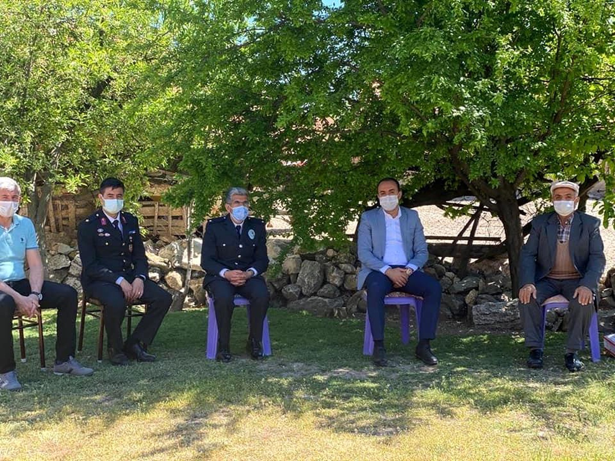 Son dakika haber | Bayramda şehit ve gazi ailelerine ziyaret