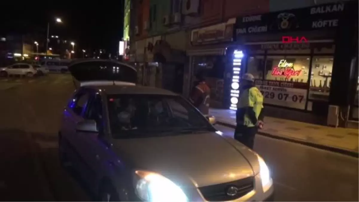 İSTANBUL-SİLİVRİ\'DE BEŞİKTAŞ TARAFTARLARININ ŞAMPİYONLUK KUTLAMASI