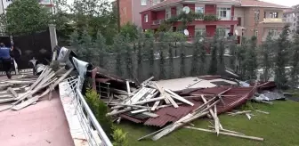 Kırıkkale'de 'toz fırtınası' etkili oldu: Çatılar uçtu, ağaçlar kökünden söküldü