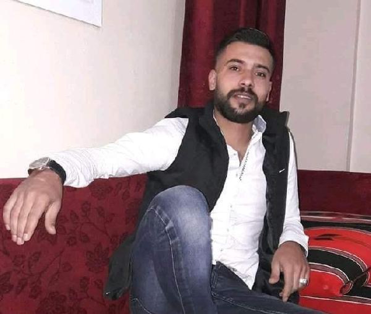 Otomobille çarpışan motosikletin sürücüsü öldü