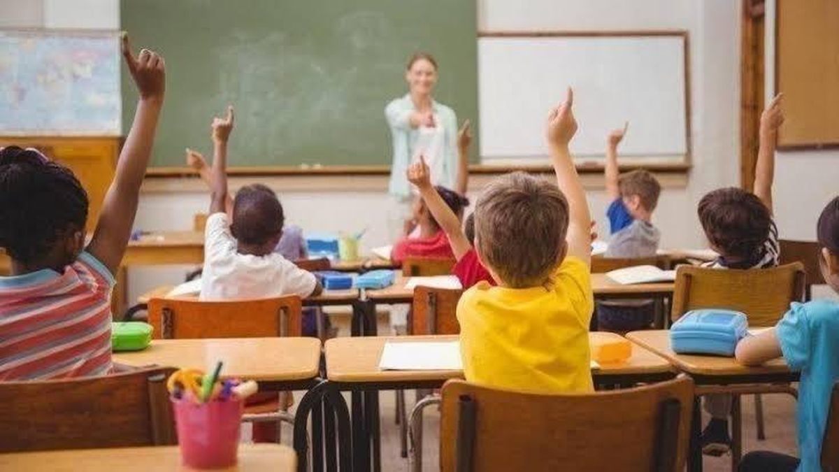 Son Dakika! Okul öncesi dışındaki tüm eğitim kademelerinde 1 Haziran 2021\'e kadar uzaktan eğitime devam edilecek