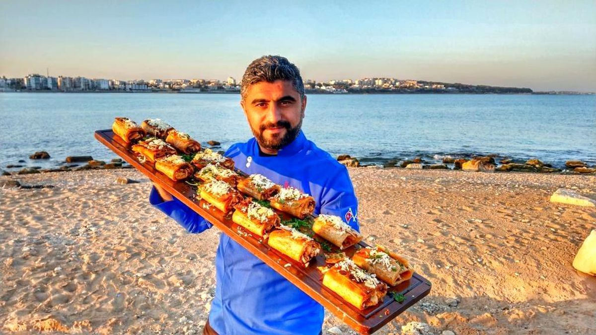 Adanalı Mehmet İkram Usta\'nın "Piton Döneri"nin ünü şehir dışına taştı