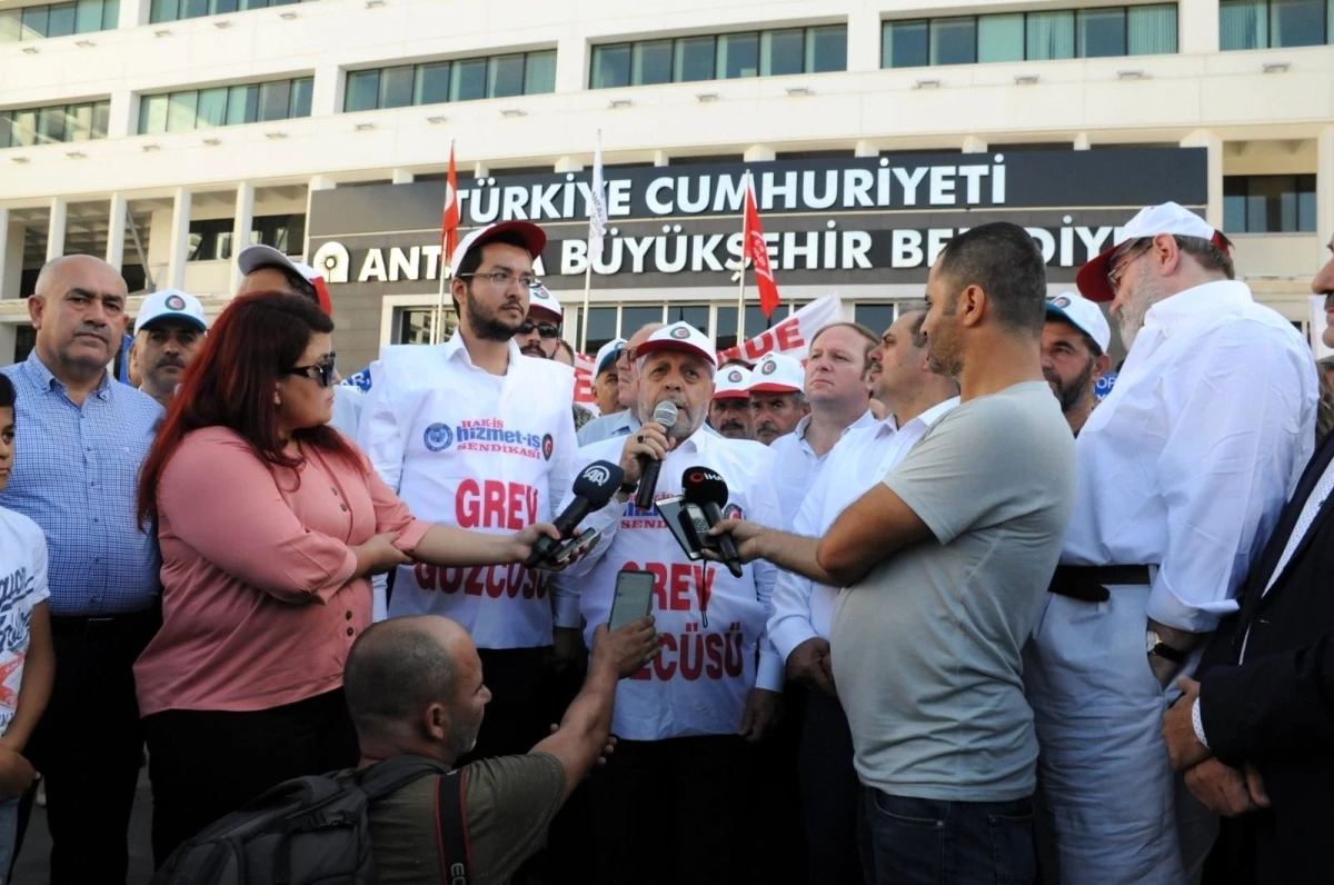 Antalya Büyükşehir Belediyesindeki grev 666\'ıncı gününde