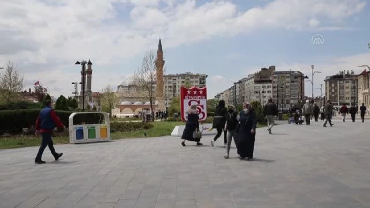 Keşan\'da kademeli normalleşmenin başlamasıyla yoğunluk arttı