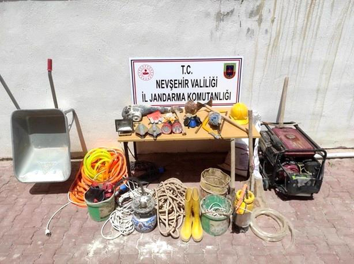 Kapadokya\'da kaçak kazı yapan 6 şüpheli suçüstü yakalandı