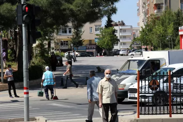 Mardin'de tam kapanma sessizliği sona erdi, cadde ve sokaklarda hareketlilik başladı