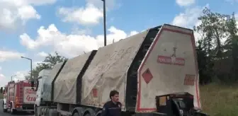 Silivri'de TIR ile kamyon çarpıştı