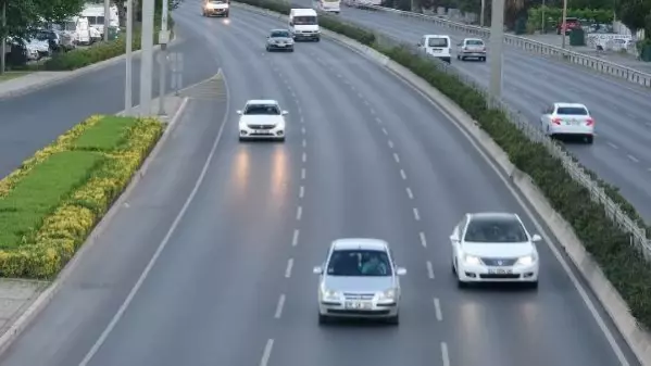 Tam kapanma bitti; İzmir'de yoğunluk başladı