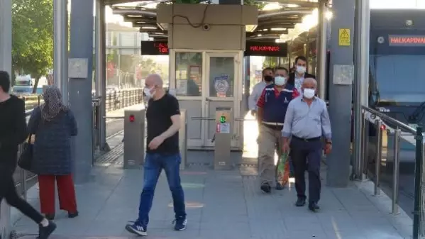 Tam kapanma bitti; İzmir'de yoğunluk başladı