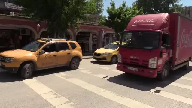 Trakya'da taksi ve dolmuşlar kademeli normalleşmenin ilk gününde denetlendi