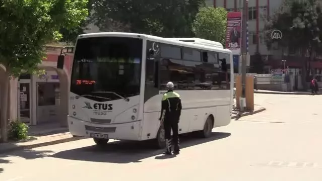 Trakya'da taksi ve dolmuşlar kademeli normalleşmenin ilk gününde denetlendi