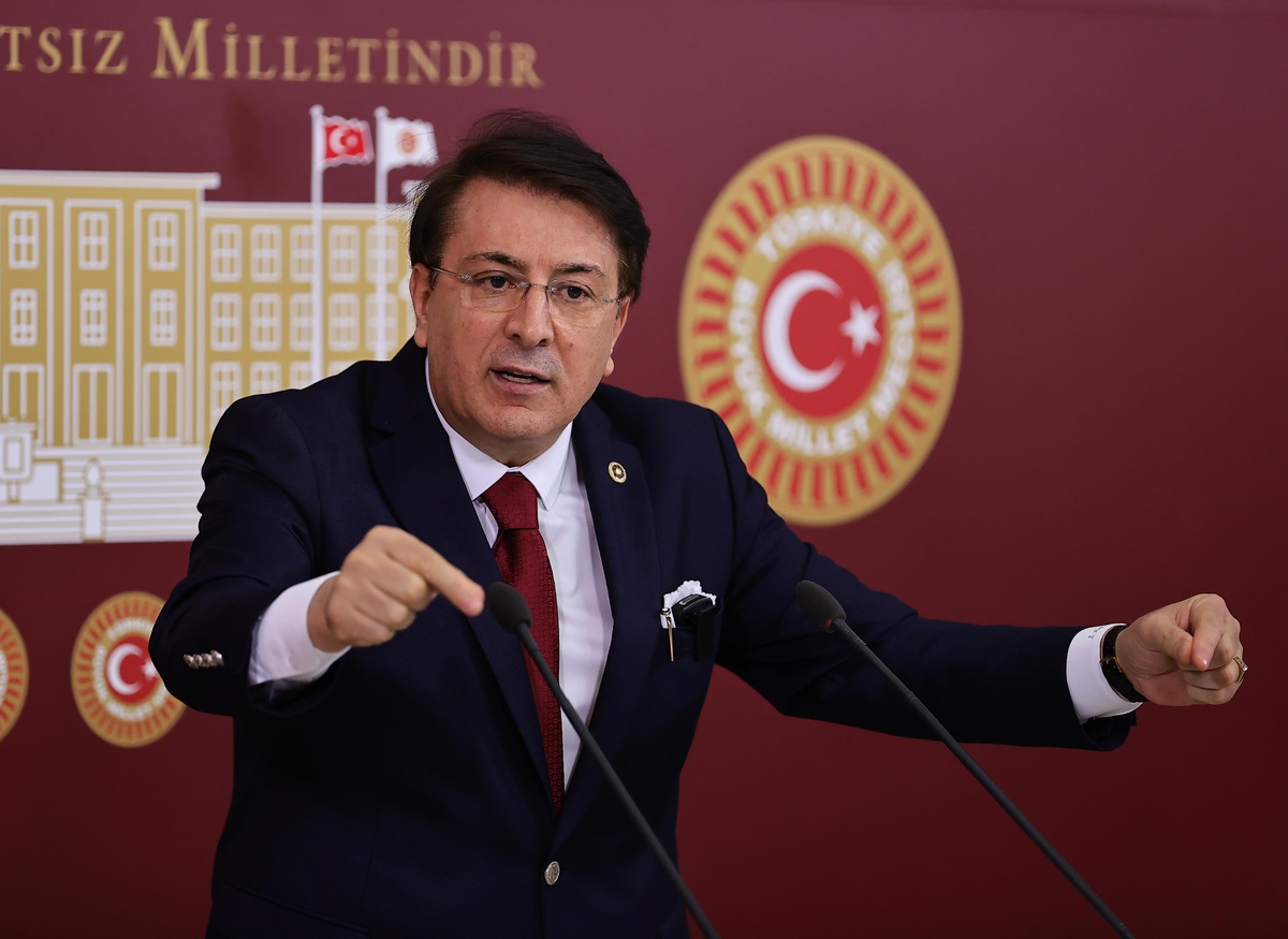 AK Parti\'li Aydemir\'den, Akşener\'in Cumhurbaşkanı Erdoğan\'a yönelik ifadelerine tepki Açıklaması