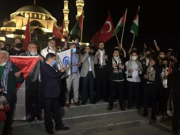 Ankara'da bin araçlı 'Kudüs'e Destek' konvoyu Ankara'da bin araçlı 'Kudüs'e Destek' konvoyu