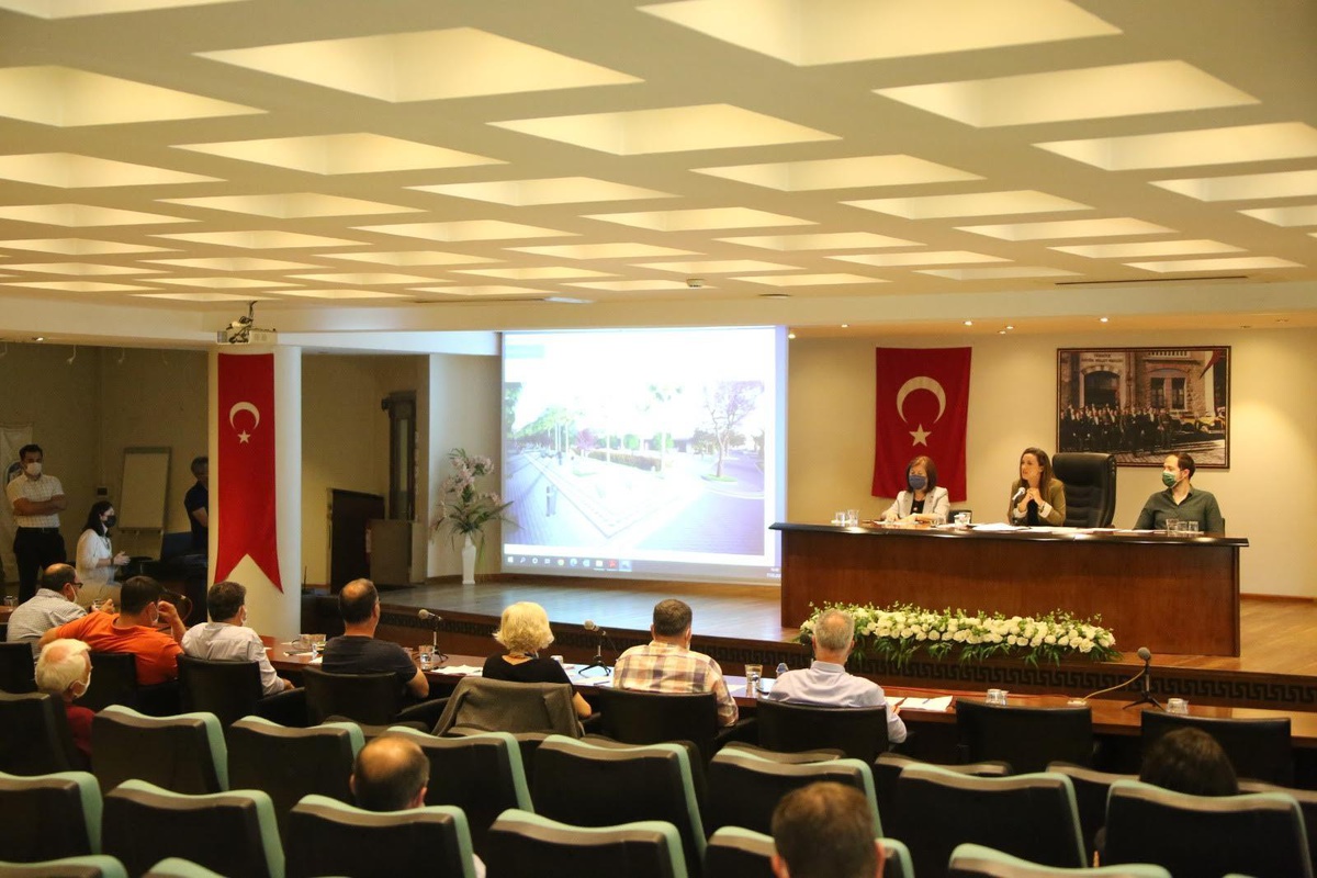 Efes Selçuk Belediye Meclisi Mayıs Toplantısı\'nın ilk oturumu yapıldı
