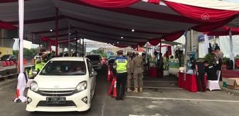 Endonezya'da Kovid-19 nedeniyle bayram sonrası dönüş yasağı uzatıldı