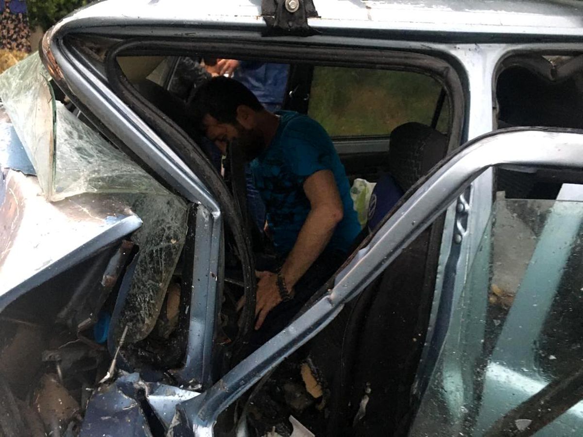 Hatalı sollama yapan tır kazaya sebep oldu: 2 yaralı