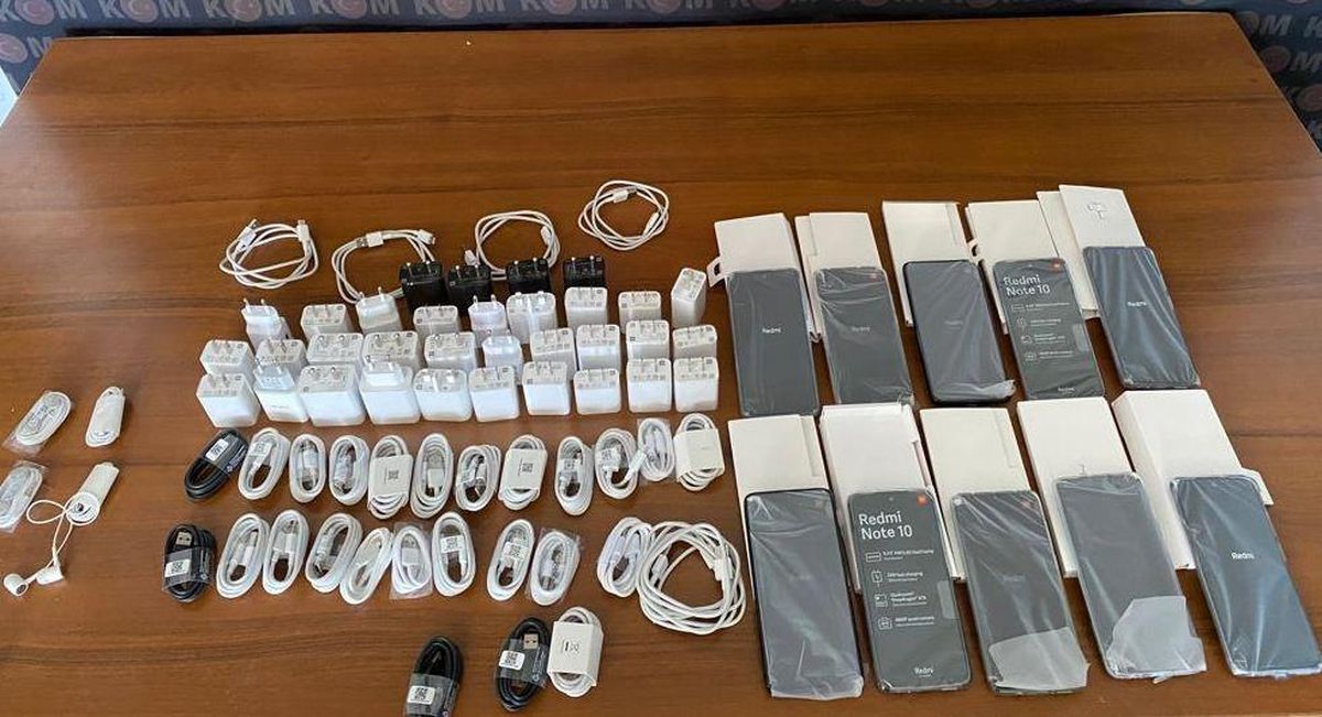 İskenderun\'da gümrük kaçağı ürünler ele geçirildi