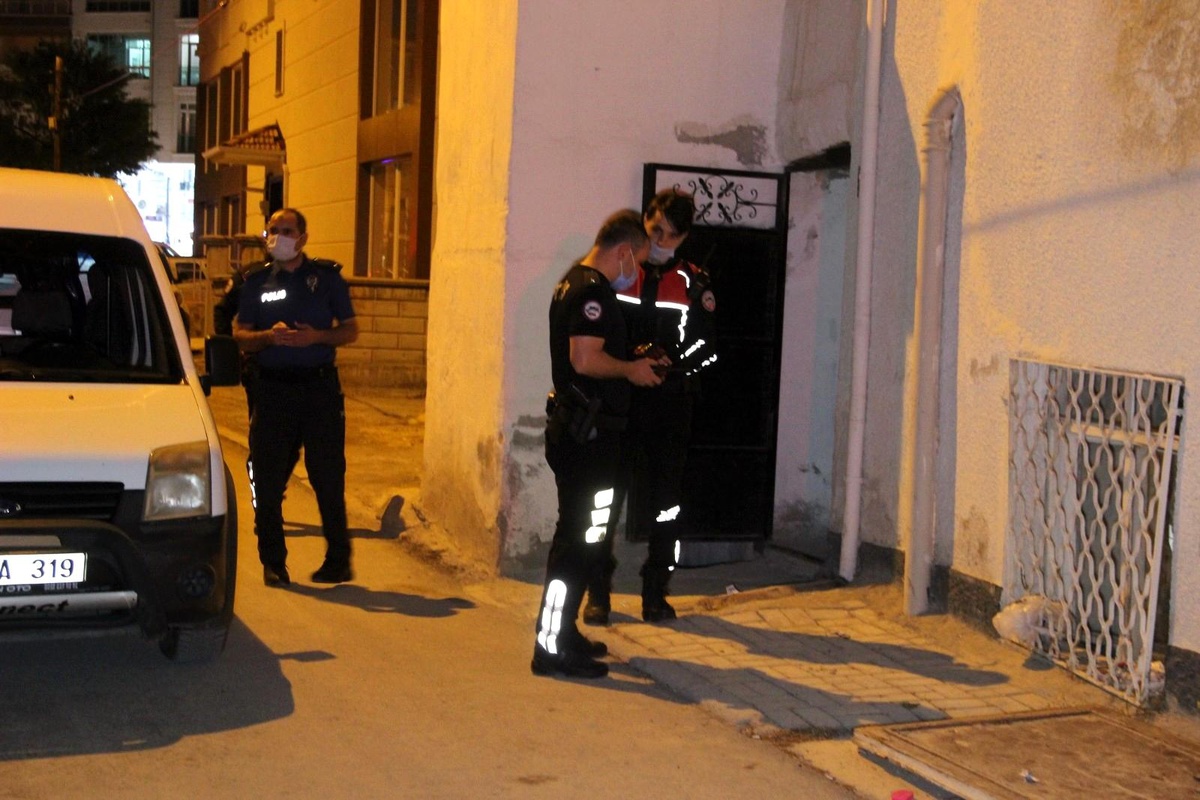Kocası tarafından kazayla vurulan 2 çocuk annesi kadın kurtarılamadı