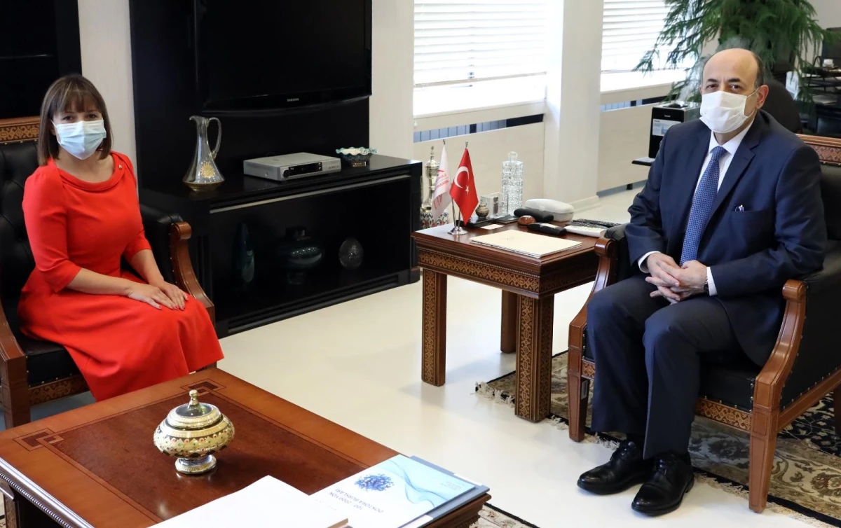 Kuzey Makedonya Eğitim ve Bilim Bakanı Carovska, YÖK Başkanı Saraç\'ı ziyaret etti