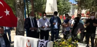 Son dakika haberi | Omuz omuza görev yaptıkları Şehit Yüzbaşı Ferhat Çiftçi'yi kabri başında andılar