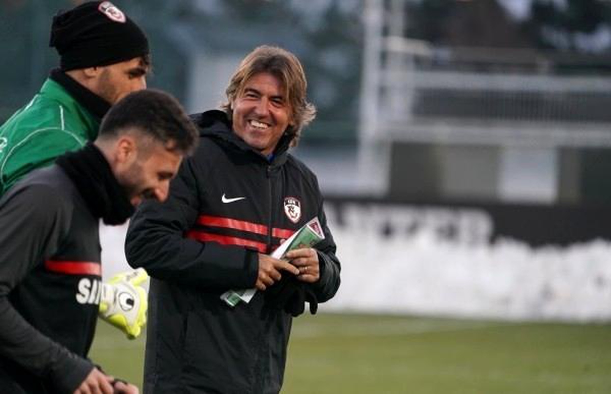 Ricardo Sa Pinto Gaziantep FK\'ya veda etti