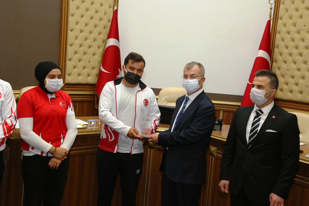 19 Mayıs Atatürk\'ü Anma, Gençlik ve Spor Bayramı Ünye ilçesinde çeşitli etkinlikle kutlandı