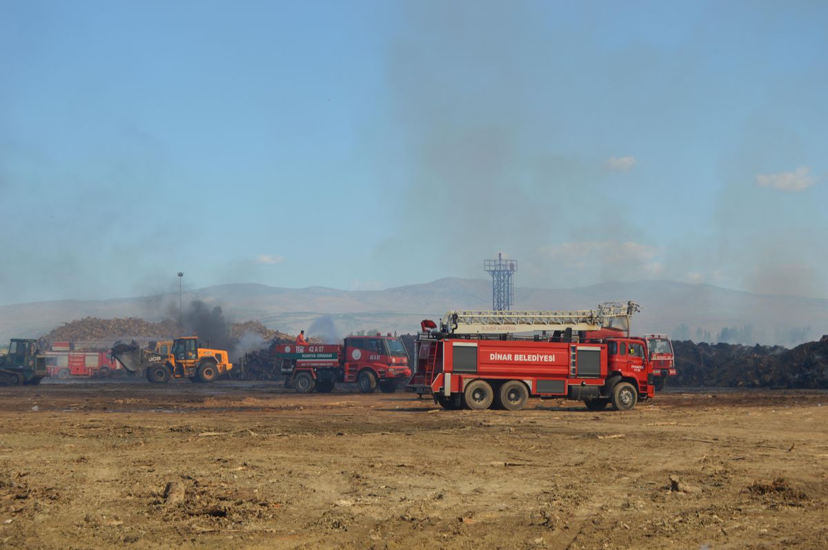 Afyonkarahisar\'da biyokütle enerji santralindeki yangın kontrol altına alındı