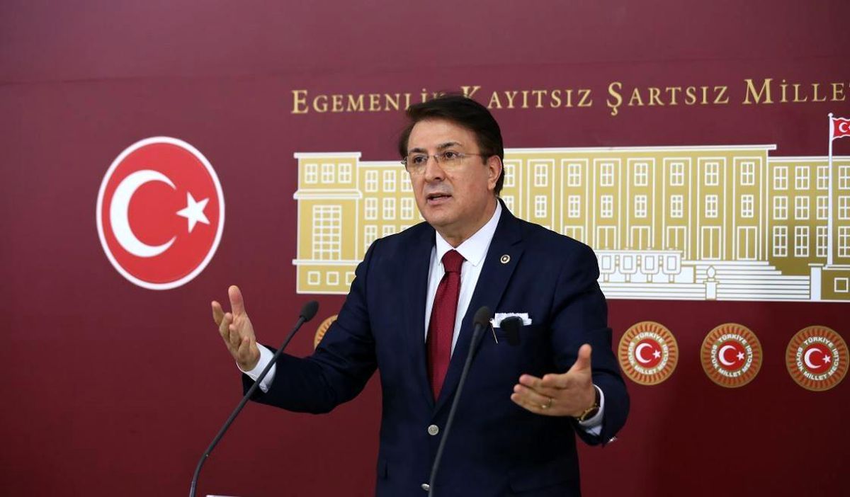 Aydemir: \'Cumhurbaşkanımız abide bir liderdir\'
