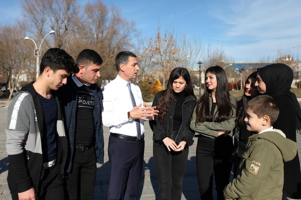 Başkan Şimşek\'ten gençlere mesaj