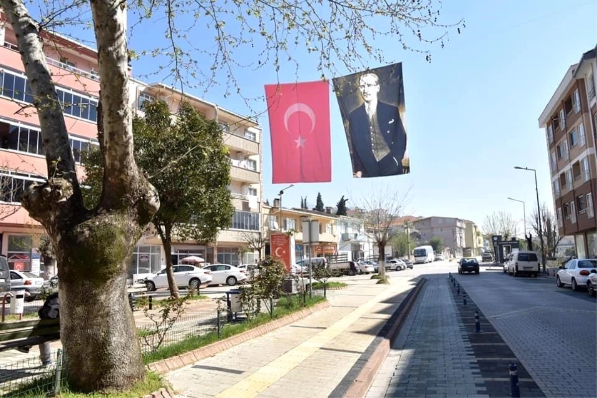 Çan Türk Bayrakları ile donatıldı