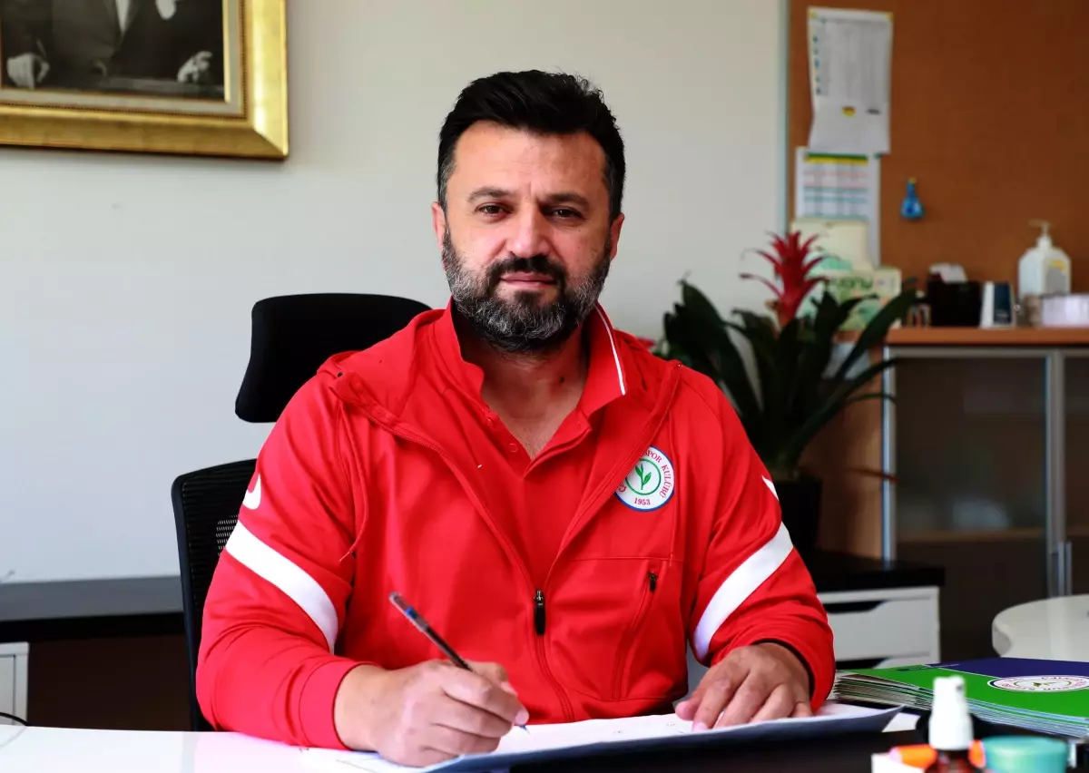 Çaykur Rizespor Teknik Direktörü Bülent Uygun, gelecek sezondan umutlu Açıklaması