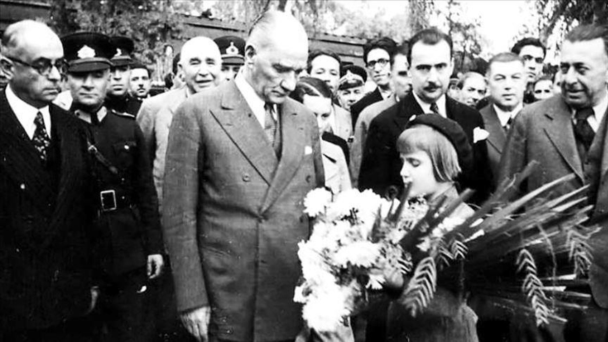 Cumhuriyete giden yol, o gün açıldı! İşte 19 Mayıs Atatürk\'ü Anma Gençlik ve Spor Bayramı\'nın hikayesi
