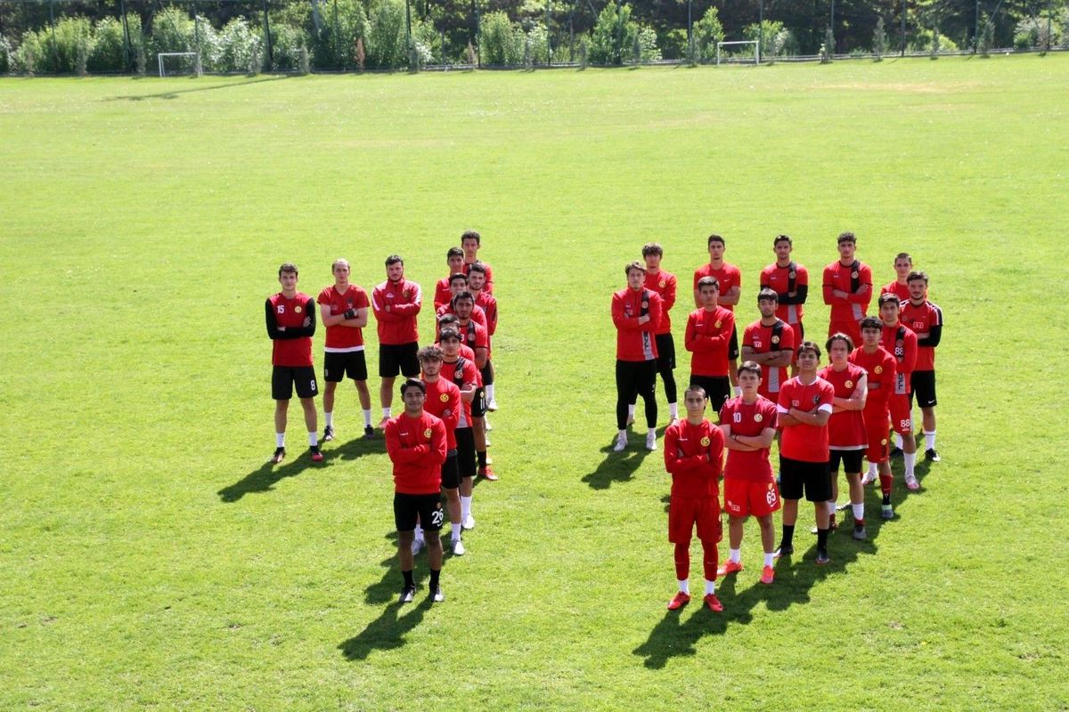 Eskişehirspor\'dan 19 Mayıs koreografisi
