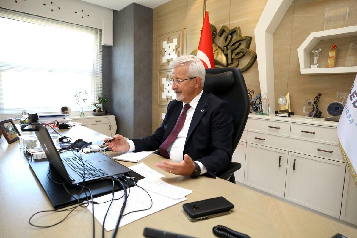 Gençler Başkan Erdem ile geleceği konuştu