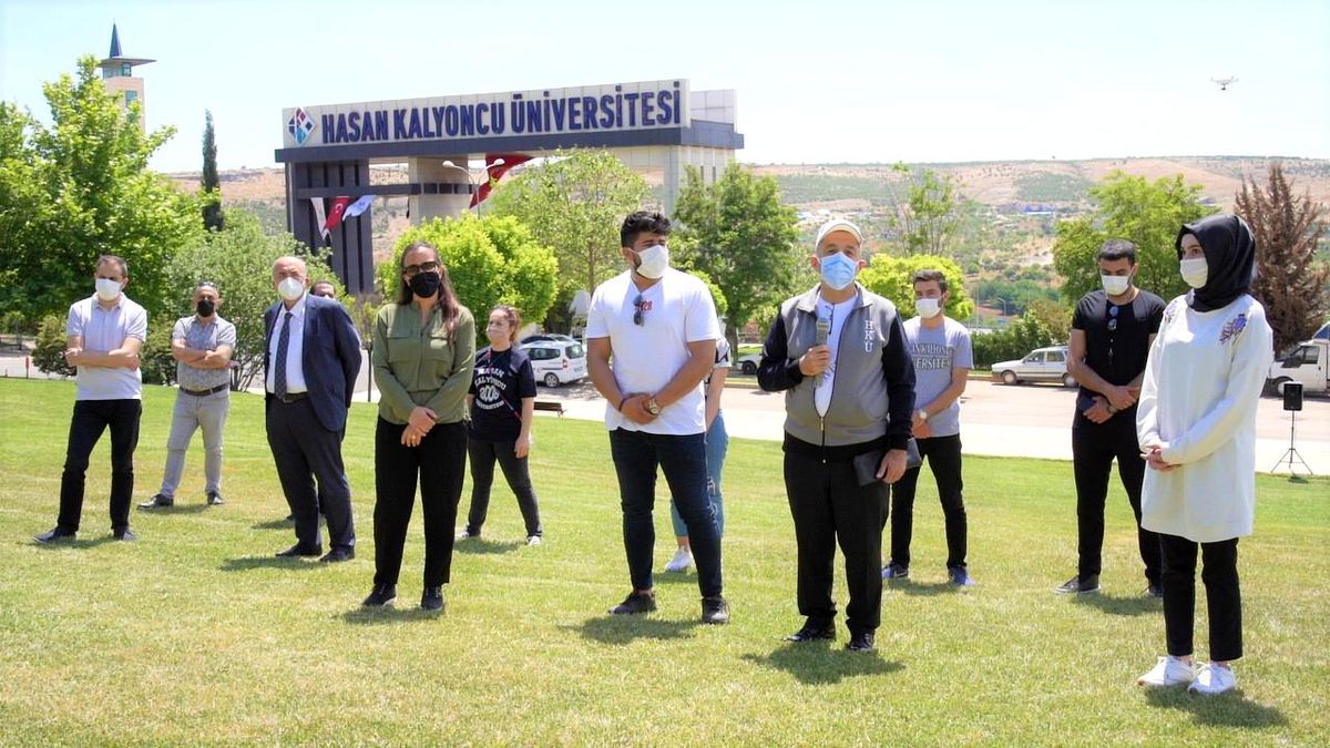 HKÜ\'de 19 Mayıs coşkuyla kutlandı