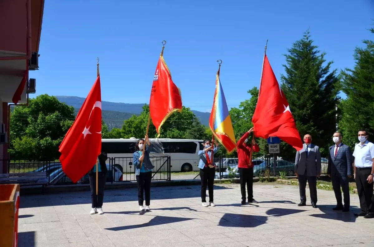 Kargı\'da 19 Mayıs törenle kutlandı