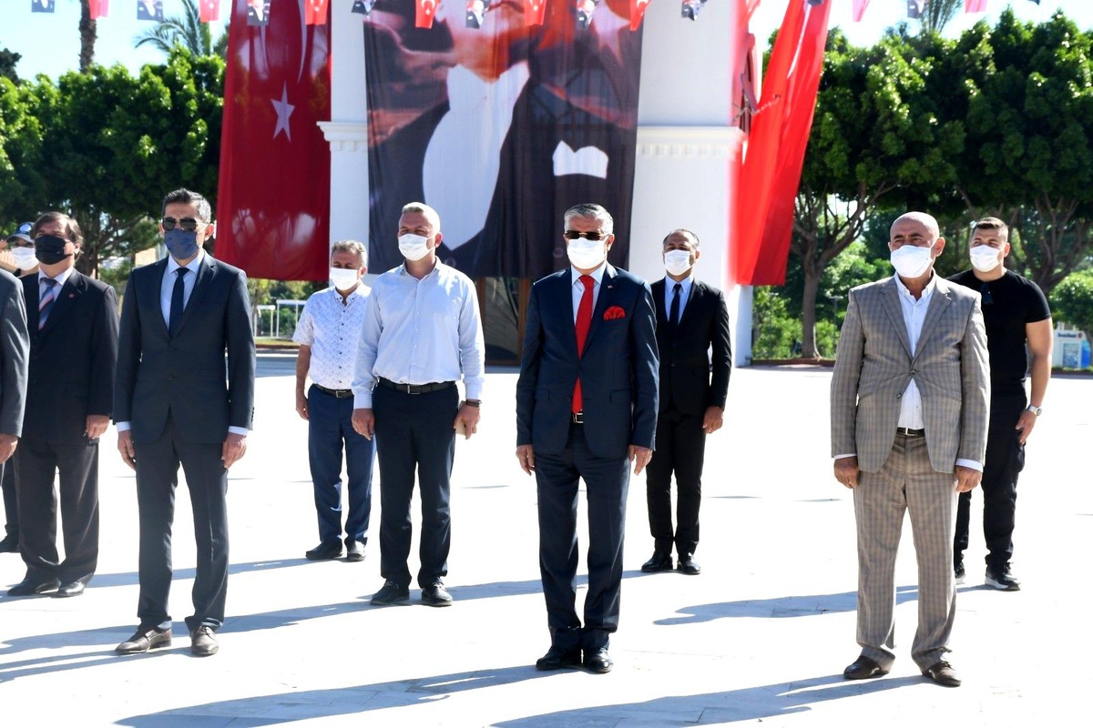 Kemer\'de 19 Mayıs Atatürk\'ü anma Gençlik ve Spor Bayramı kutlamaları