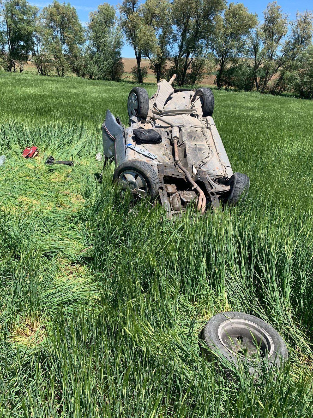 Kırıkkale\'de tarlaya devrilen otomobilin sürücüsü yaralandı