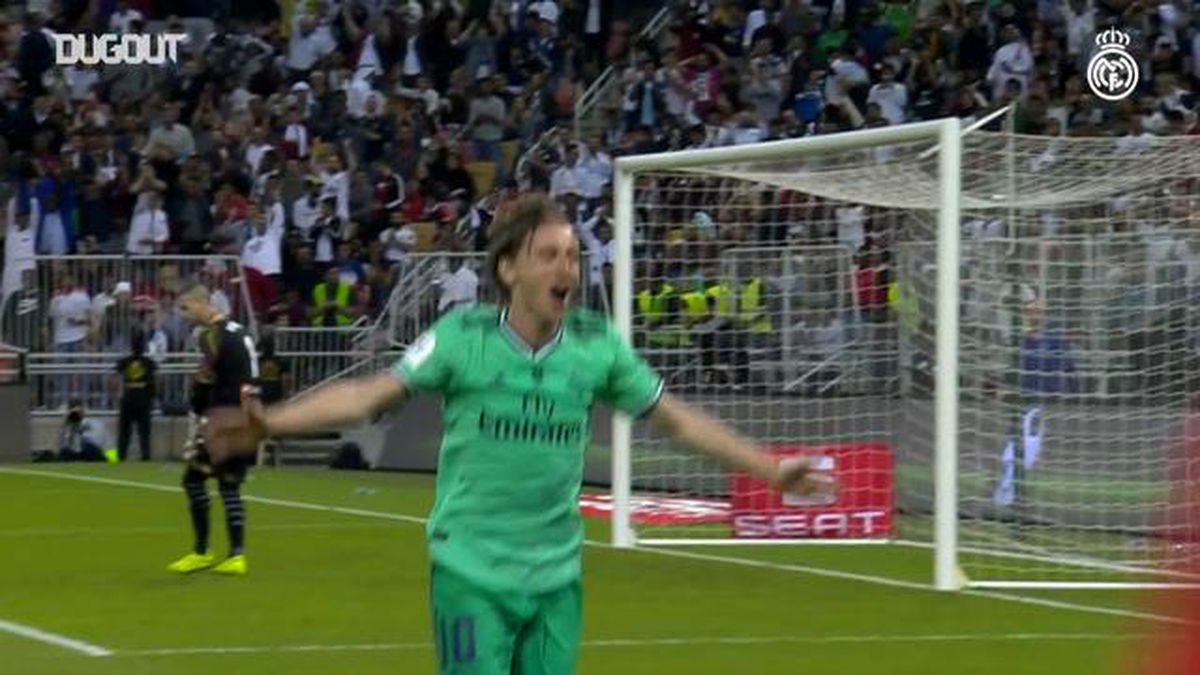 Luka Modric\'in İspanya Süper Kupasında Valencia\'ya Attığı Müthiş Gol