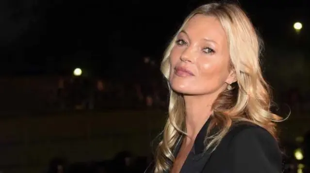 Model Kate Moss Un Uyurken Cekilen Bir Videosu 17 Bin Dolara Satildi Son Dakika Magazin