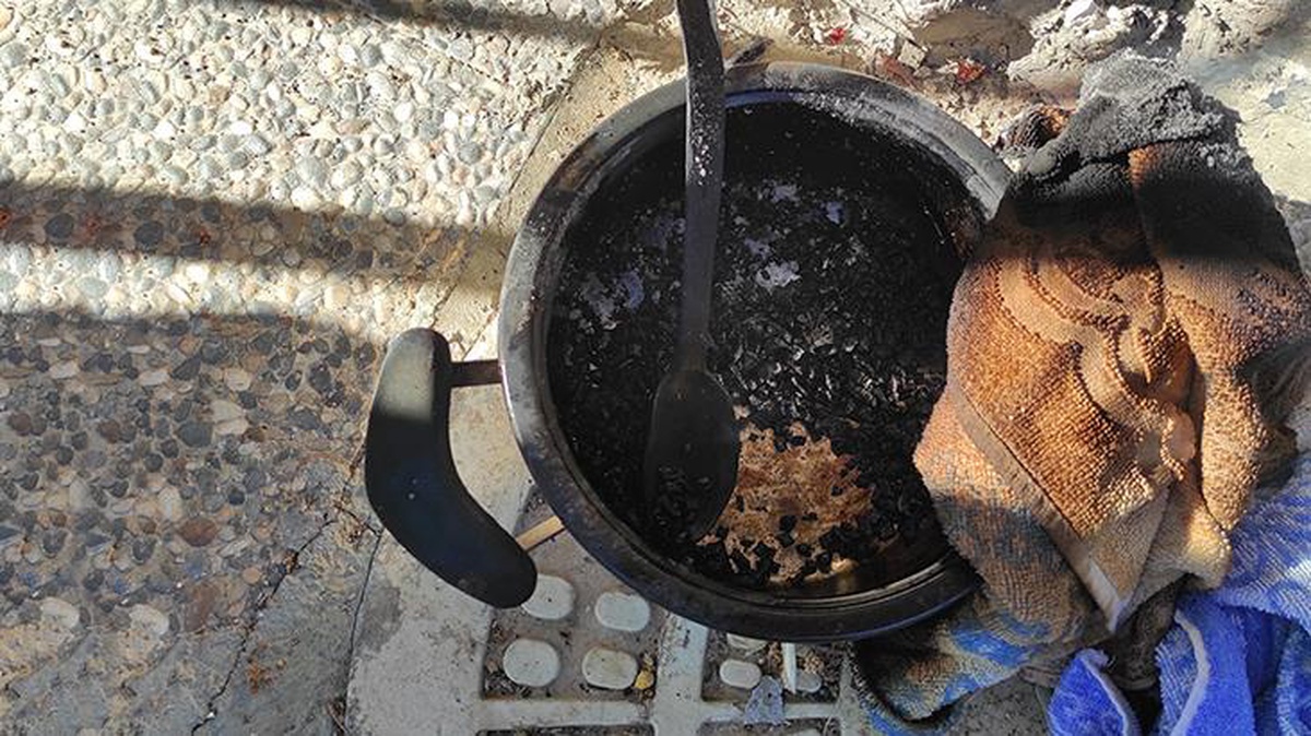Ocakta unutulan yemek mahalleyi birbirine kattı