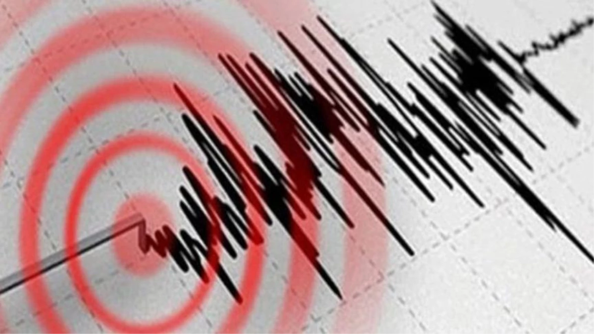 Son Dakika! İzmir\'de önce 4.1 sonra 4.3 büyüklüğünde art arda iki deprem meydana geldi